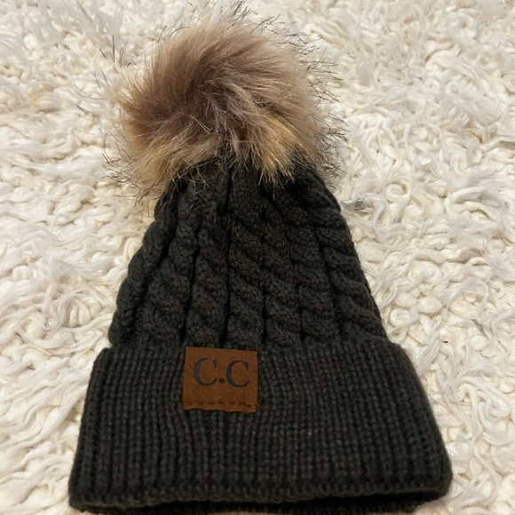 C.C Charcoal Lattice Crossover Stitch Pattern Beanie mom and baby - Picture 4 of 8